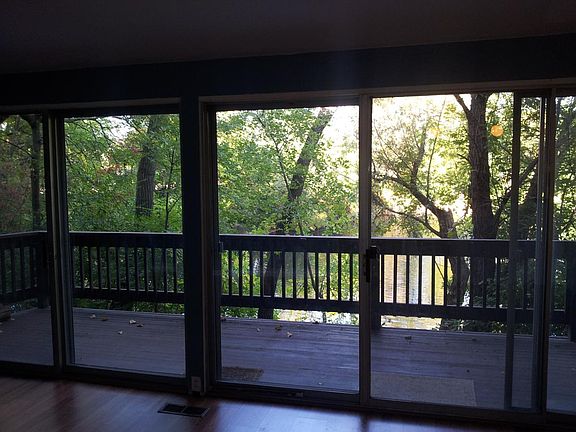 2nd image of 5519 E Lake Dr