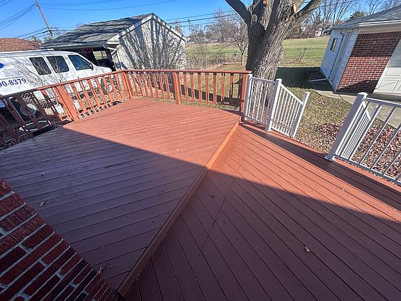 5th image of 2431 Pinetree Dr