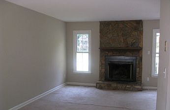 2nd image of 18 Periwinkle Ct