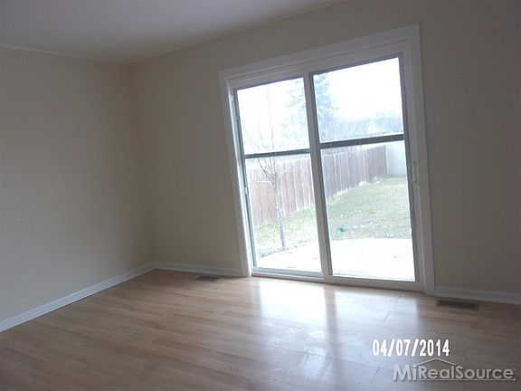 5th image of 2130 Dawes Ave
