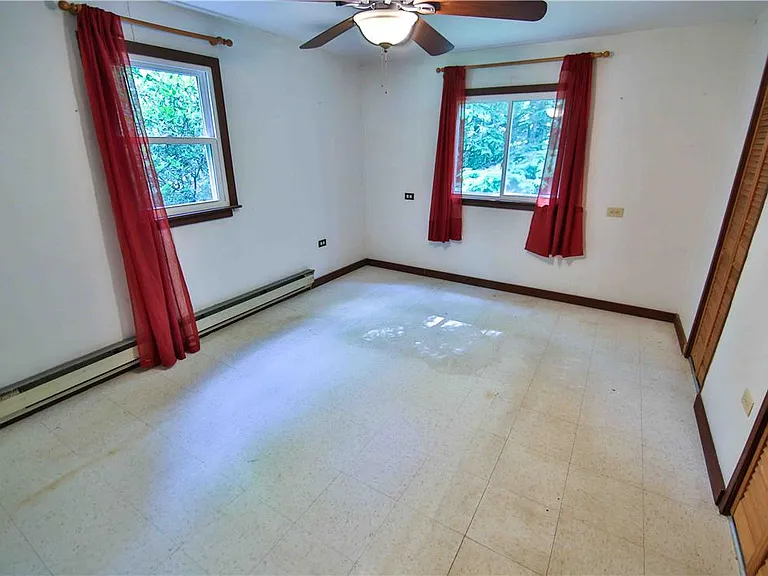 8 Cross Roads Dr — Photo 14