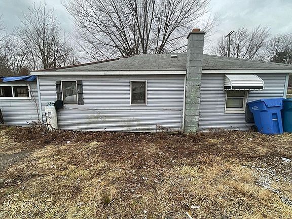 2nd image of 6095 N Stony Creek Rd