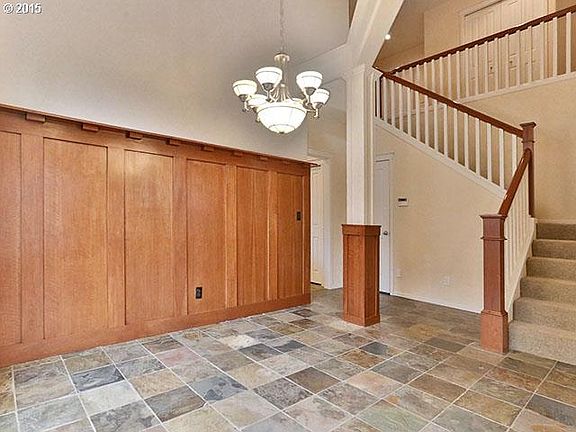 3rd image of 593 NE Caden Ave