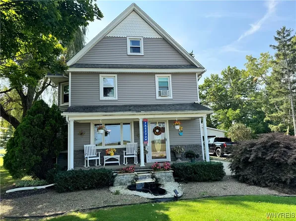 8044 Lewiston Rd, Batavia, NY 14020