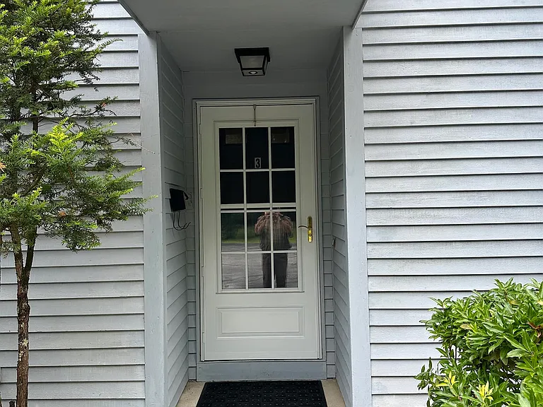 25 Charlonne St #3 — Photo 2