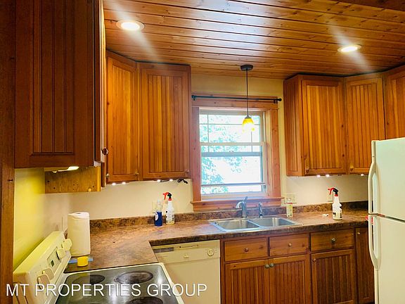 5th image of 905 Rosehill Ln