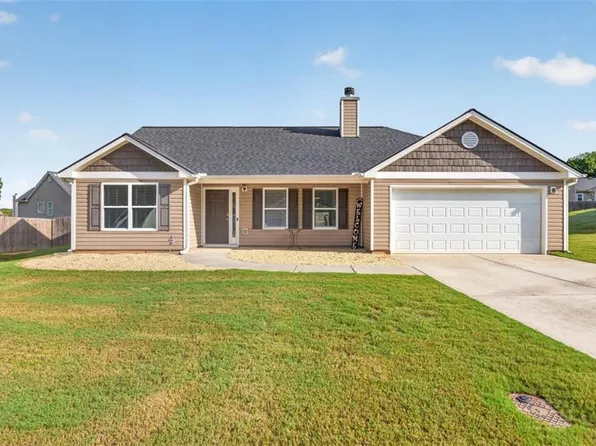 2115 Crown Park Dr, Winder, GA 30680