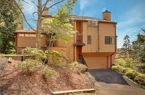 3rd image of 6603 NE 130th Ln
