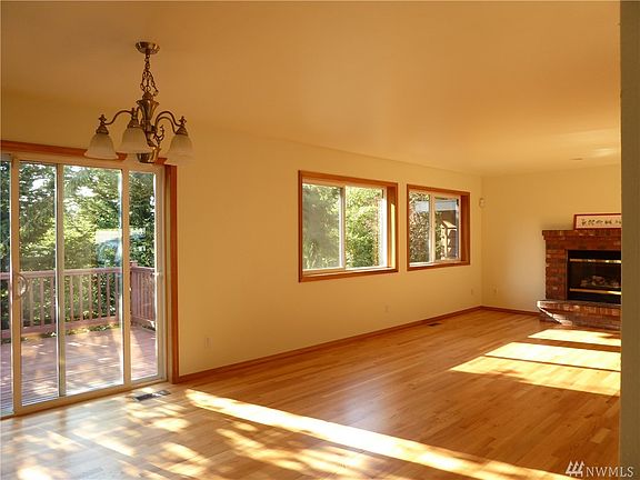 4th image of 24051 26th Pl S