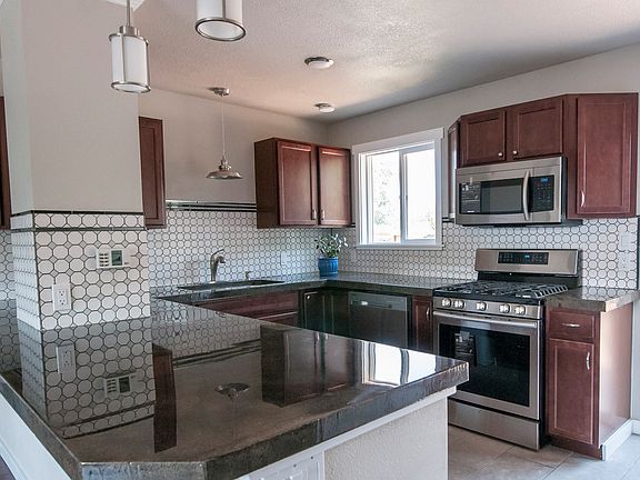 2nd image of 3036 Teller Ave