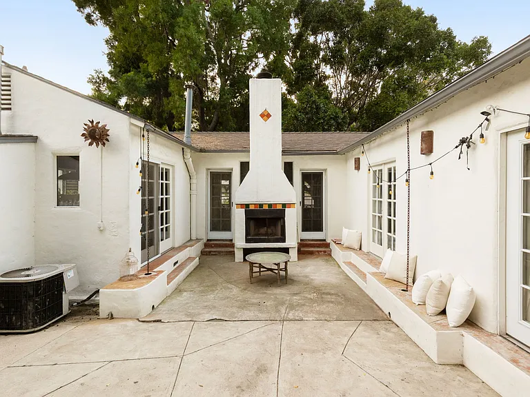 3751 Tracy St — Photo 43