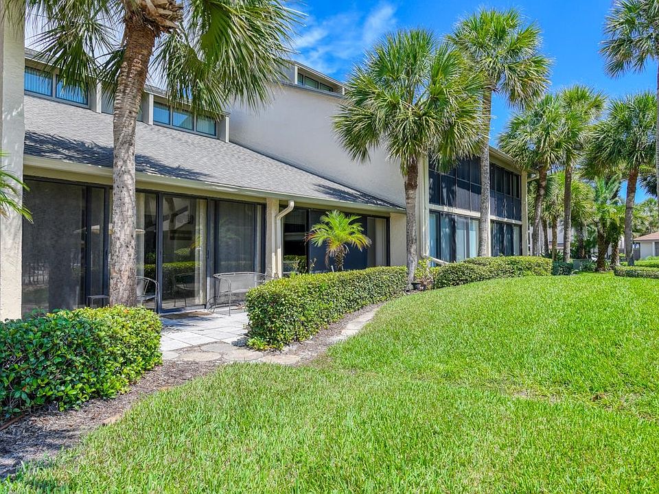 1st image of 22 Village Las Palmas Cir