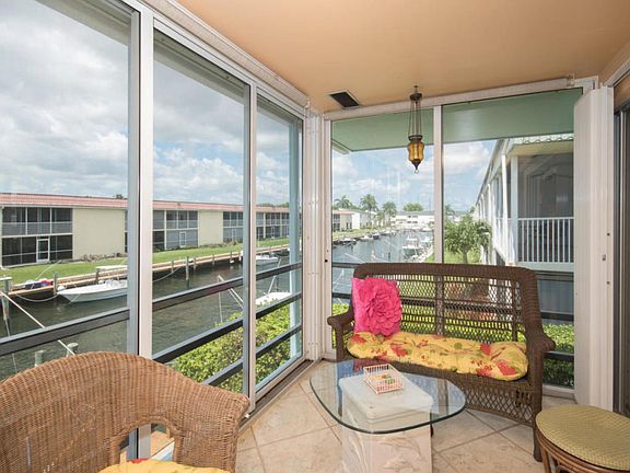 2nd image of 100 Wettaw Ln APT 19