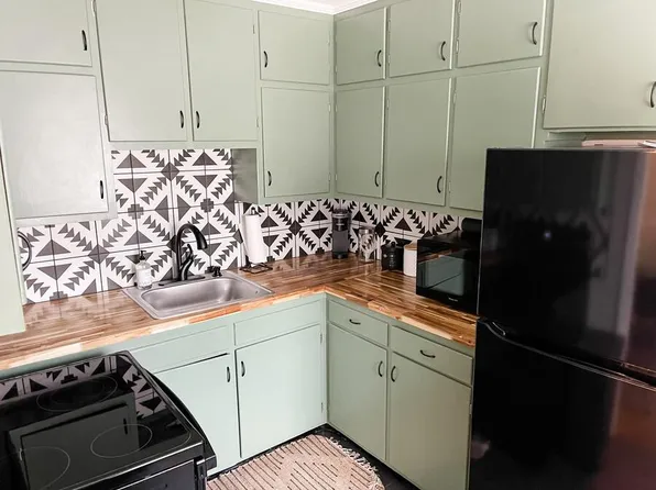 21 Berkley Pl #1, Savannah, GA 31405
