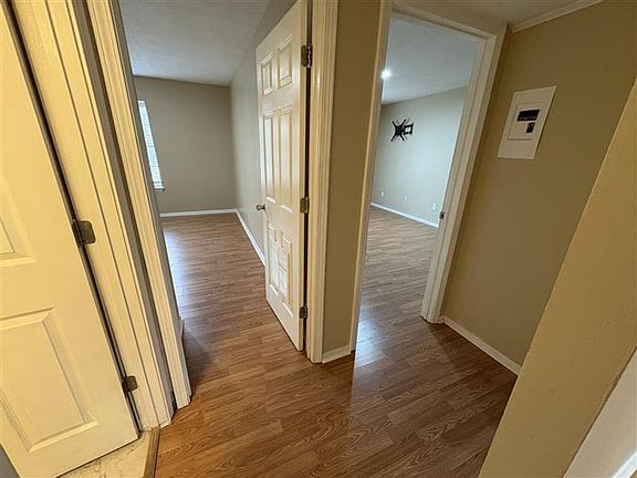 5th image of 3830 Country Club Rd APT H