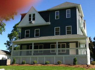 242 Woodbridge St, Manchester, CT 06042