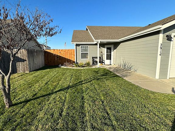2nd image of 2914 Brookville Dr