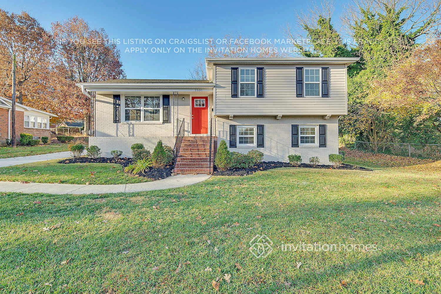 2531 Tanglebrook Ln Charlotte, NC 28216 — Photo 2