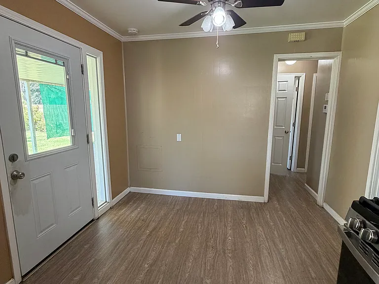1591 N Delno Ave — Photo 16