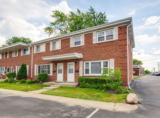 1170 N Boxwood Dr, Mount Prospect, IL