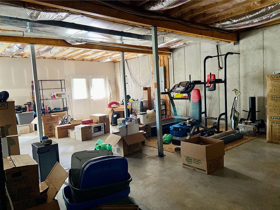 2nd image of 230 Oak Spring Ln