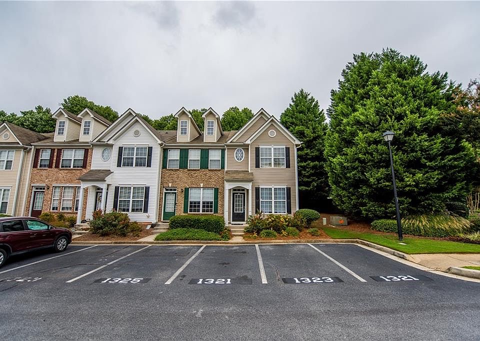1st image of 1321 Penhurst Dr