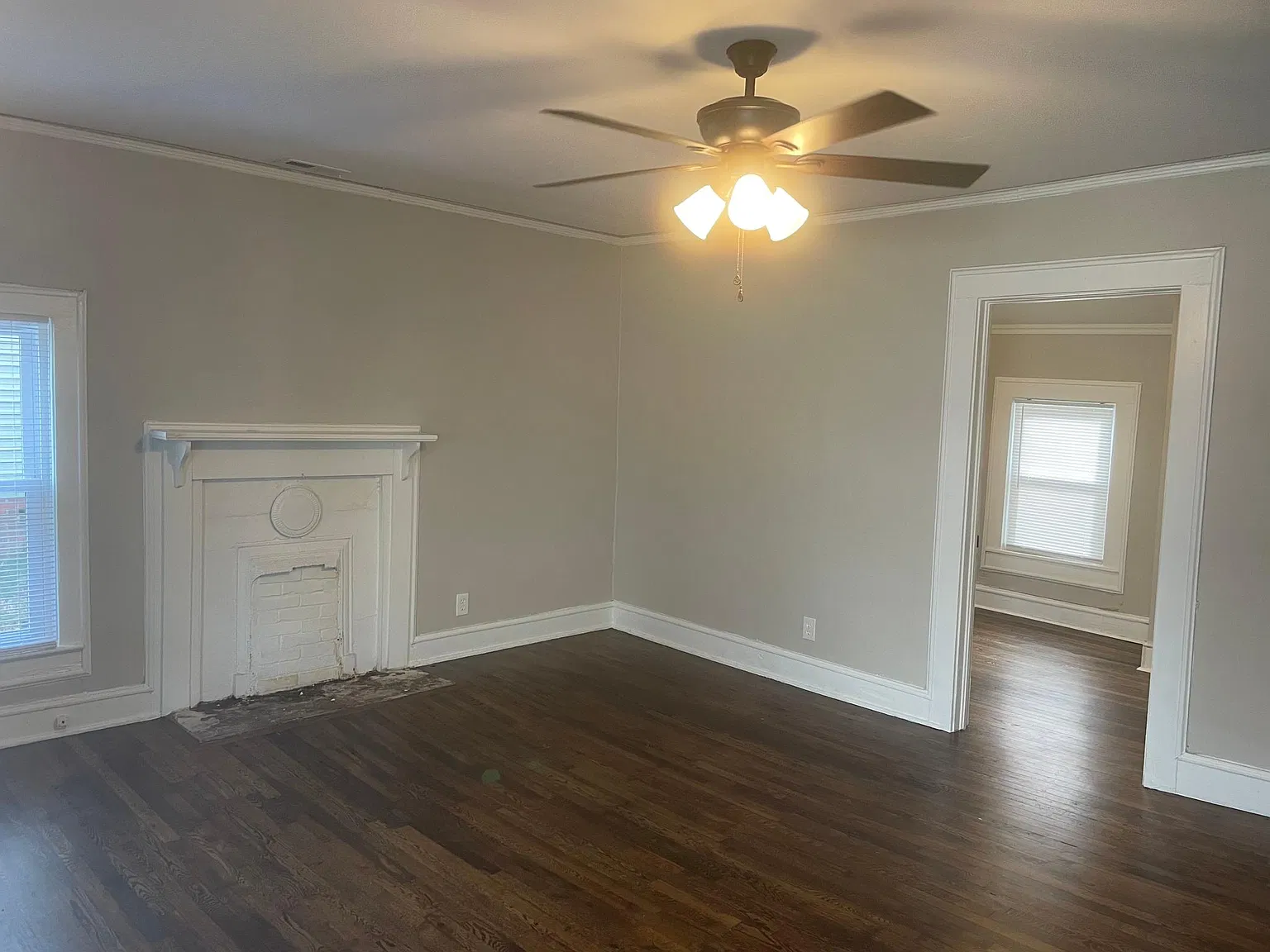 2 bed, 823 sqft, $1,395 — Photo 2