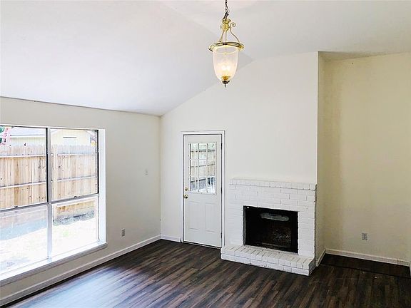5th image of 13139 Pebblewalk Cir S