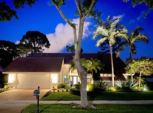 2390 NW 38th St, Boca Raton, FL 33431