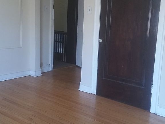 4th image of 5250 S Drexel Ave APT 3W