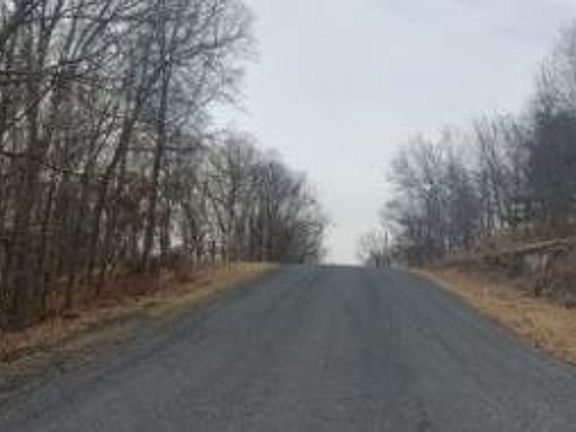 Exterior Neighborhood (street photo)