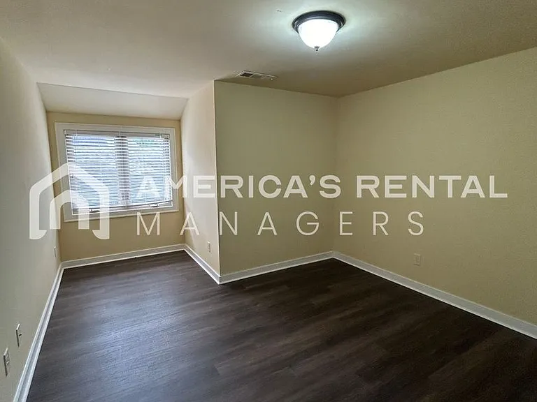 3651 Chalybe Cv — Photo 39