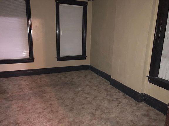 5th image of 836 Bittner St Floor 2