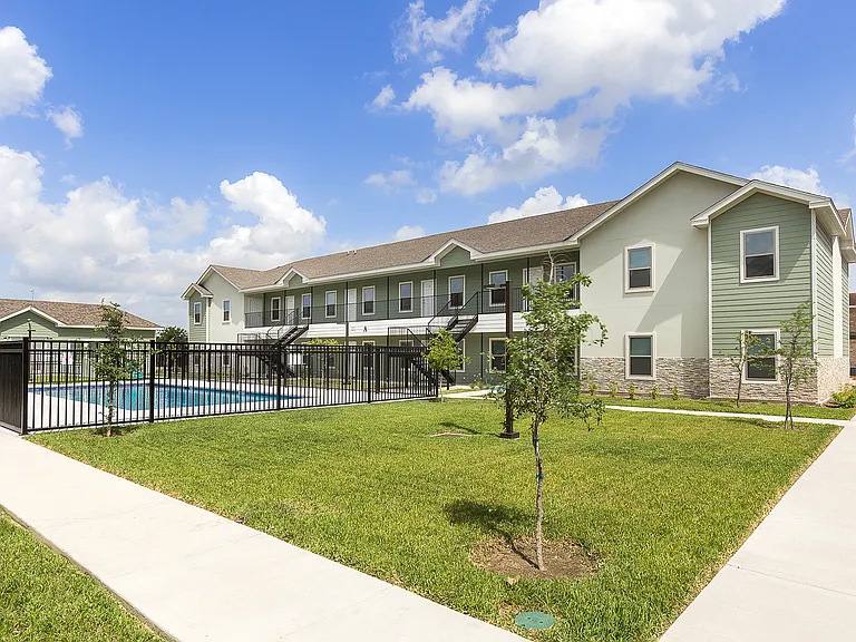 Enclave Apartments — Photo 13