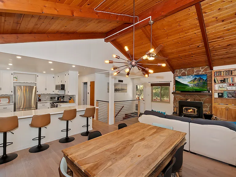 24581 Horst Dr — Photo 8