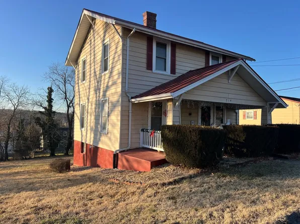214 Thompson St, Staunton, VA 24401