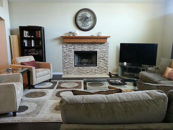 2nd image of 3217 White Tail Dr