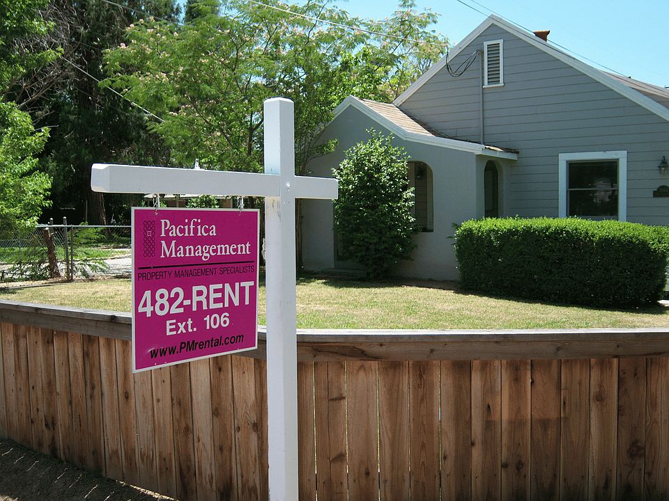 1st image of 7864 Twin Oaks Ave