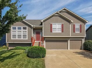 508 E Willow St, Gardner, KS 66030