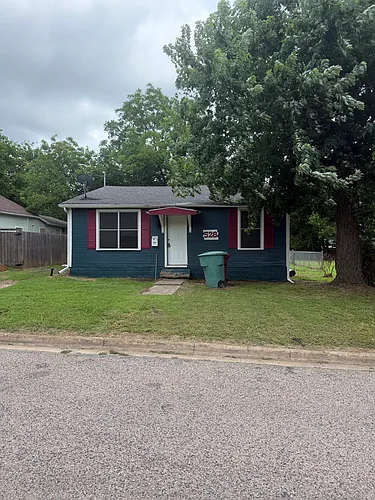 528 E Orange St Photo 1