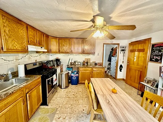 79 N Margin St #4 — Photo 3