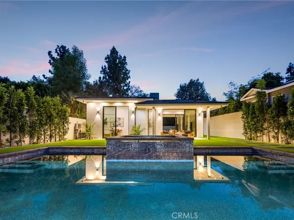 11826 Kling St, Valley Village, CA 91607