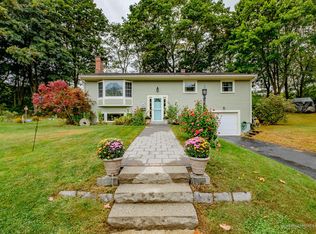 4 Erie Rd, Cape Elizabeth, ME 04107