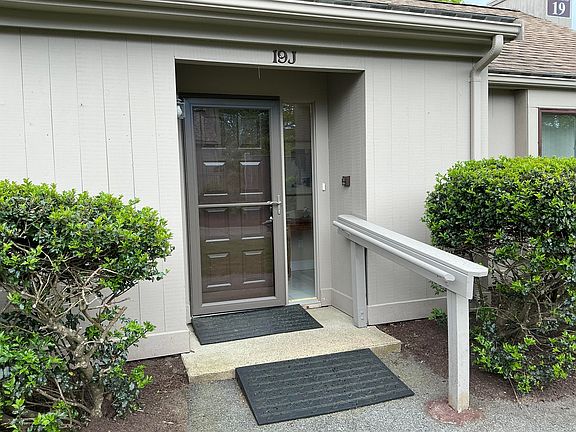 3rd image of 481 Buck Island Road APT 19J