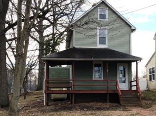 8 Ashland Ave, Barrington, NJ 08007