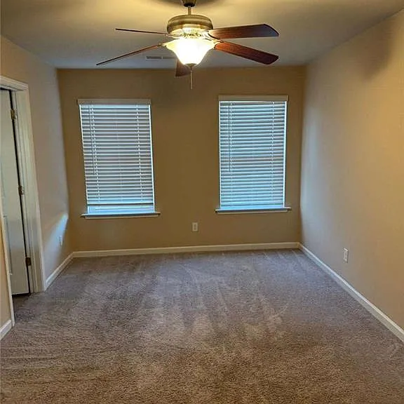 2824 Hillside Way — Photo 4