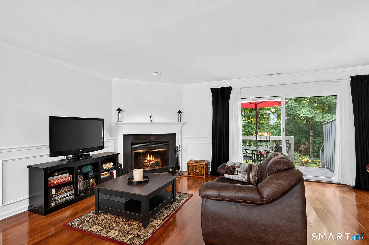 2 bed, 1.5 bath, 1220 sqft, $3,600 — Photo 3