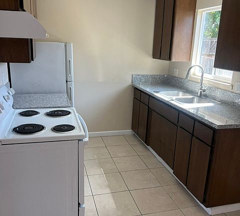 2nd image of 864 Wayside Dr APT A