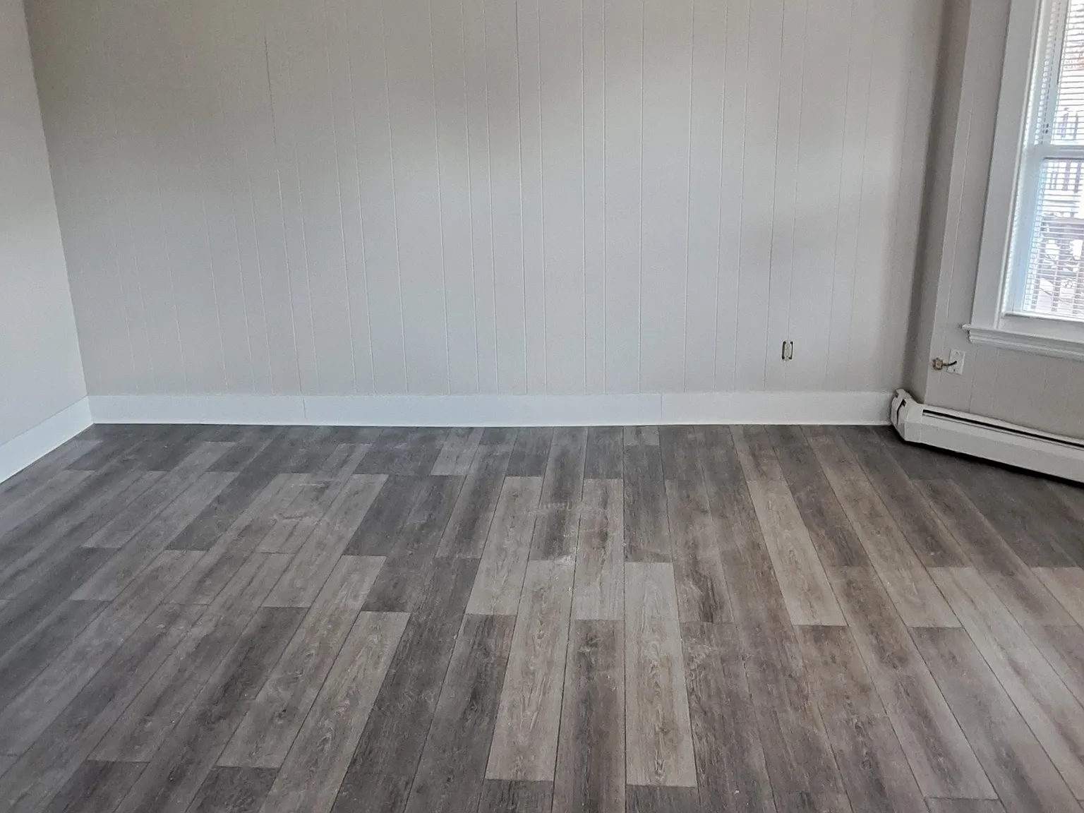 3 bed, 1000 sqft, $2,300 — Photo 3