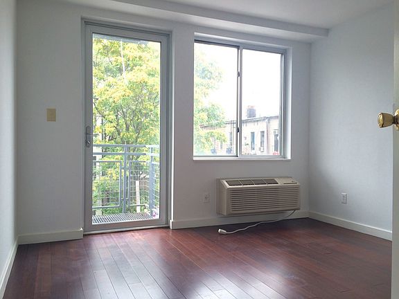 2nd image of 286 Stanhope St #50D